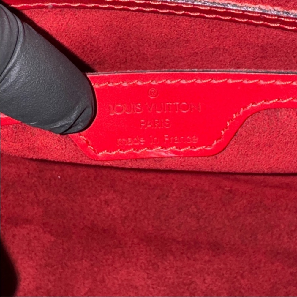 Louis Vuitton Red EPI Papilon with baby
Women's Bag Set - Picture 11 of 12